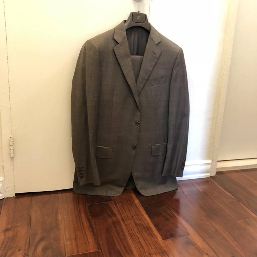 Canali Men’s 2-button brown suit. Made in Italy